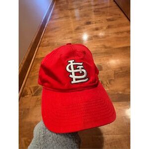 Unisex MLB, St. Louis Cardinals baseball hat, one-size-fits-all